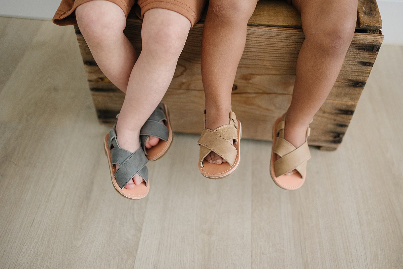 Saddle - Cross Sandal - US Size 5-9 - Hard Sole Shoes Deer Grace 